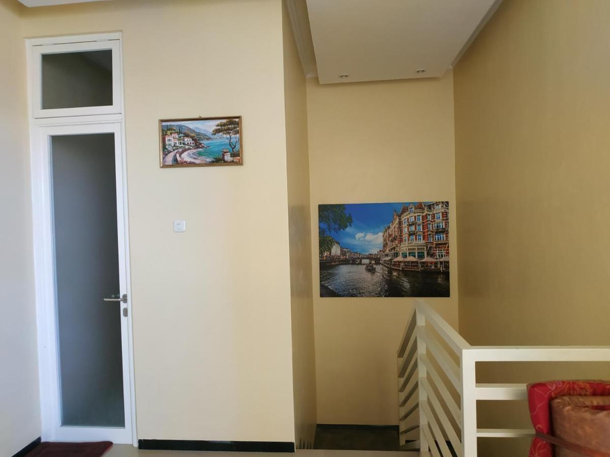 Villa Gumilang Batu  Kültér fotó